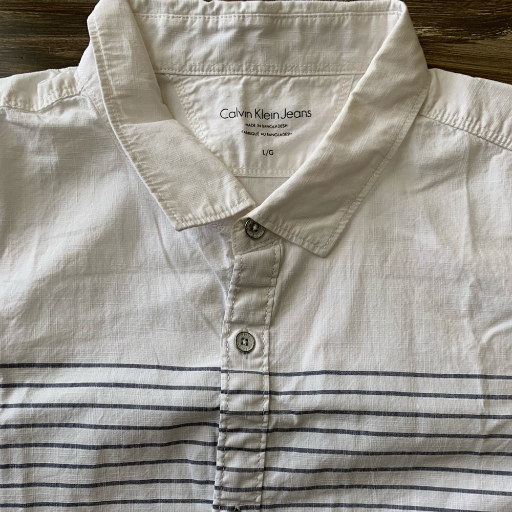 Calvin Klein short sleeve polo shirt size large - Picture 2 of 4